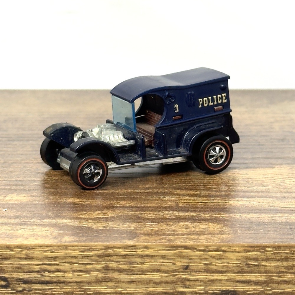 Vintage 1969 Hot Wheels Redline Paddy Wagon w/ Gold Lettering - Good Condition